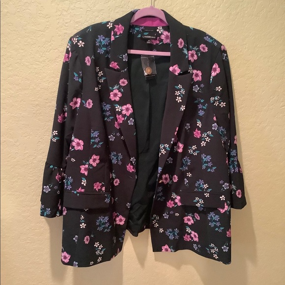 Lane Bryant Jackets & Blazers - 🔥NWT LANE BRYANT SIZE 28 blazer